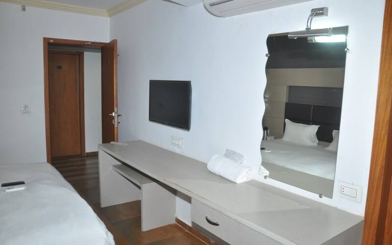 Hotel Silver Stay, Godhra 5